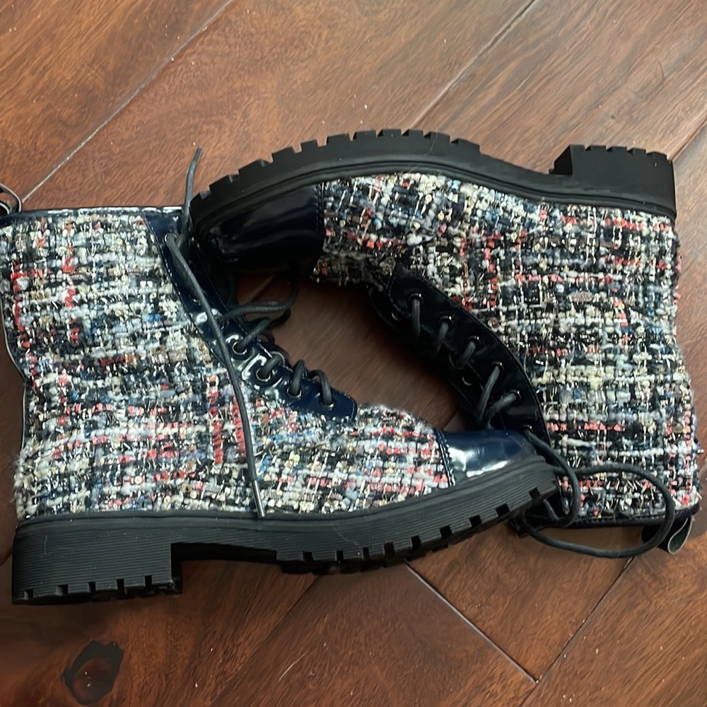 Y2K mutual color and sparkle boots